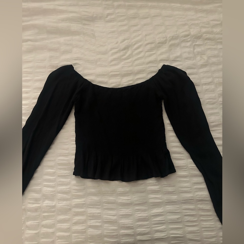 Black Hollister Off the Shoulder Crop Top